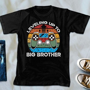 Retro Nivellierung bis zu Big Brother svg Png, Gamer svg, Big Brother Png, Babyankündigung svg Cricut Sublimation Design