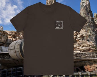 Sabers Up Tee: Koszulka Park inspirowana Gwiezdnymi Wojnami