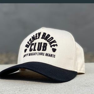 Gorra de papá bordada de Disney Broke Club / Estilo retro