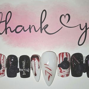 Small Halloween press on nails