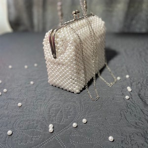 Handmade beaded bag LYRIECE image 4