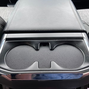 Capa para porta-copos traseiro (console central) para Ford® F150 2021+