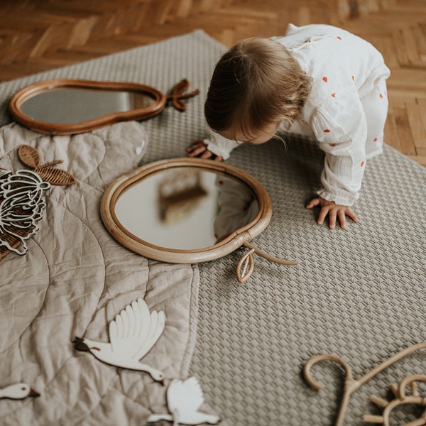 Appelvormige spiegel | Ratan-spiegel | Kinderkamerdecoratie |