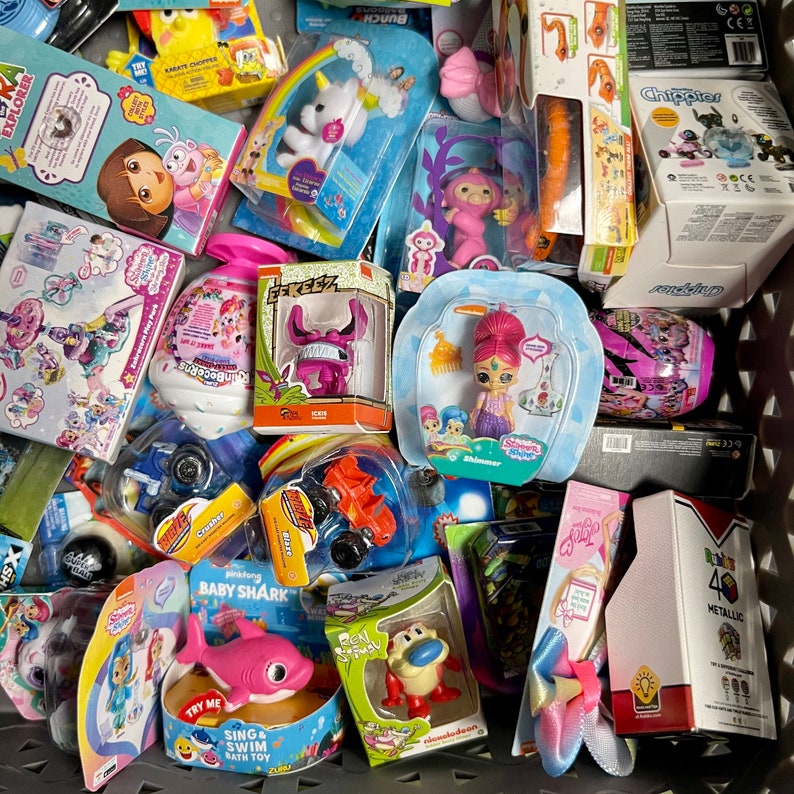 Toy Mini Brands / Disney Mini Brands Etsy