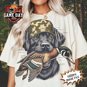 Perro de caza de labrador negro PNG Sublimación de caza de patos Perro de caza con gorra de camuflaje Archivo de impresión de imagen de sublimación de perros de CAZA para hombres, mujeres y niños