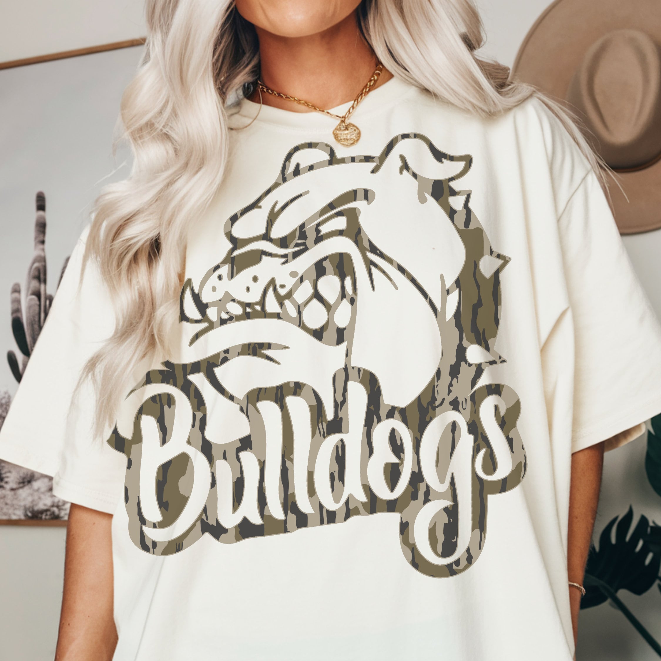 Go bulldogs PNG | Camo bulldog Mascot sublimation design for tees sweatshirts hoodies mugs | Bulldogs school spirit camouflage pattern