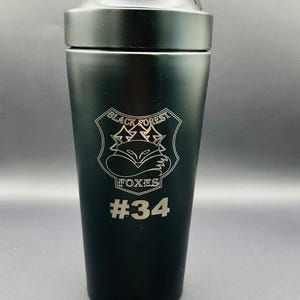Personalized black gym shaker with laser engraving • Name or saying in silver • Gift for athletes, fitness coaches • Protein shaker image 5
