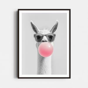 Impresión de chicle rosa de llama, impresión en blanco y negro, decoración rosa, impresión de llama, regalo de alpaca, arte de moda, póster de animales divertidos, arte de pared peculiar
