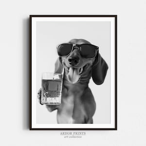 ダックスフントがウイスキーを握っているウォールアート、バーボングラス、白黒プリント、犬のギフト、面白い犬のポスター、バーカートプリント、キッチンの壁飾り