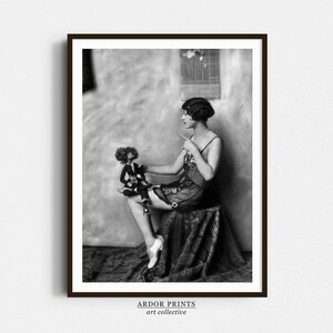 Vintage Model And Doll Wall Art, 1920s Fashion Beauty, Ziegfeld Follies Model, Black and White Print, Flapper Girl, Retro Wall Decor