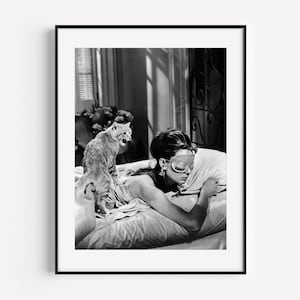Audrey Hepburn Wall Art, Poster Colazione da Tiffany, Stampa in bianco e nero, Foto d'epoca, Arte classica di Hollywood, Decorazione murale donna e gatto