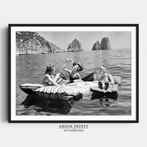 Women Eating Pasta On Water Wall Art, Eating Spaghetti on Lake, Black and White Print, Vintage Wall Art, Funny Picnic On Floaties