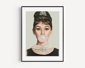 アート・デザイン・音楽 the Audrey Hepburn Audrey Hepburn Bubblegum Print: Vintage Woman Fashion Wall Art