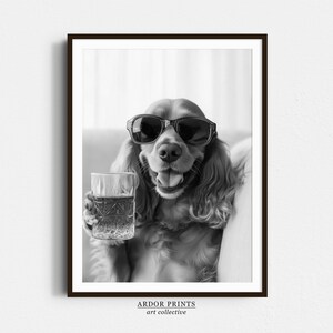 コッカースパニエルがウイスキーを飲むウォールアート、バーボングラス、白黒プリント、面白い犬のポスター、バーカートプリント、キッチンの壁装飾