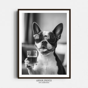 ボストンテリアがウイスキーを飲むウォールアート、バーボングラス、白黒プリント、面白い犬のポスター、バーカートプリント、キッチンの壁装飾