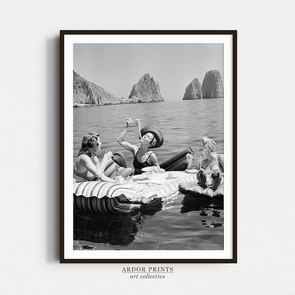 Women Eating Spaghetti On Water Art, Vintage Girls Eating Pasta on Lake Print, Black And White Art, Picnic On Floaties, Kitchen Wall Art