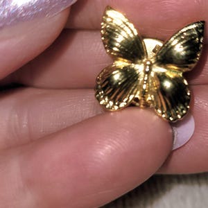 Vintage Gold Tone Butterly Lapel Pin