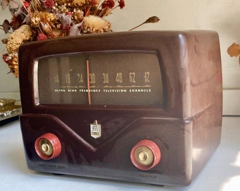 Vintage Mallory TV Antenna Converter: Brown Bakelite, Untested