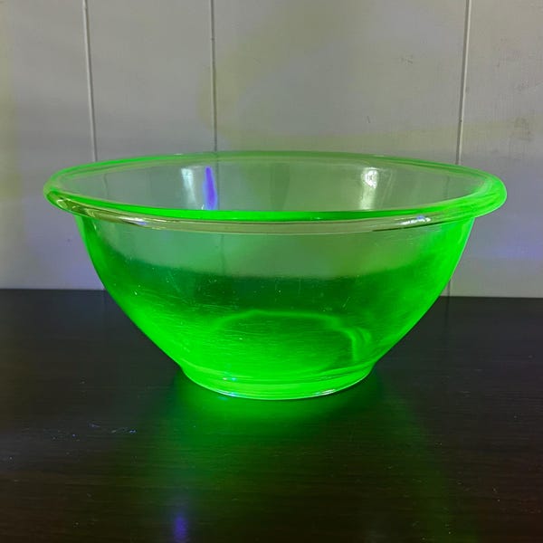 Vintage Uranium Glass Mixing / Serving Bowl by Hemingray Glass Co
