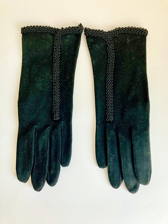 Vintage Ladies Gloves - c 1950s 1960s - Black - Co