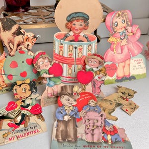 Einzelstück Vintage Die-Cut Papier Valentines aus den 1930/40er Jahren - Dynamische Liebesgrüße, bewegliche Teile - Kinder - Authentisches Original Memorabilie