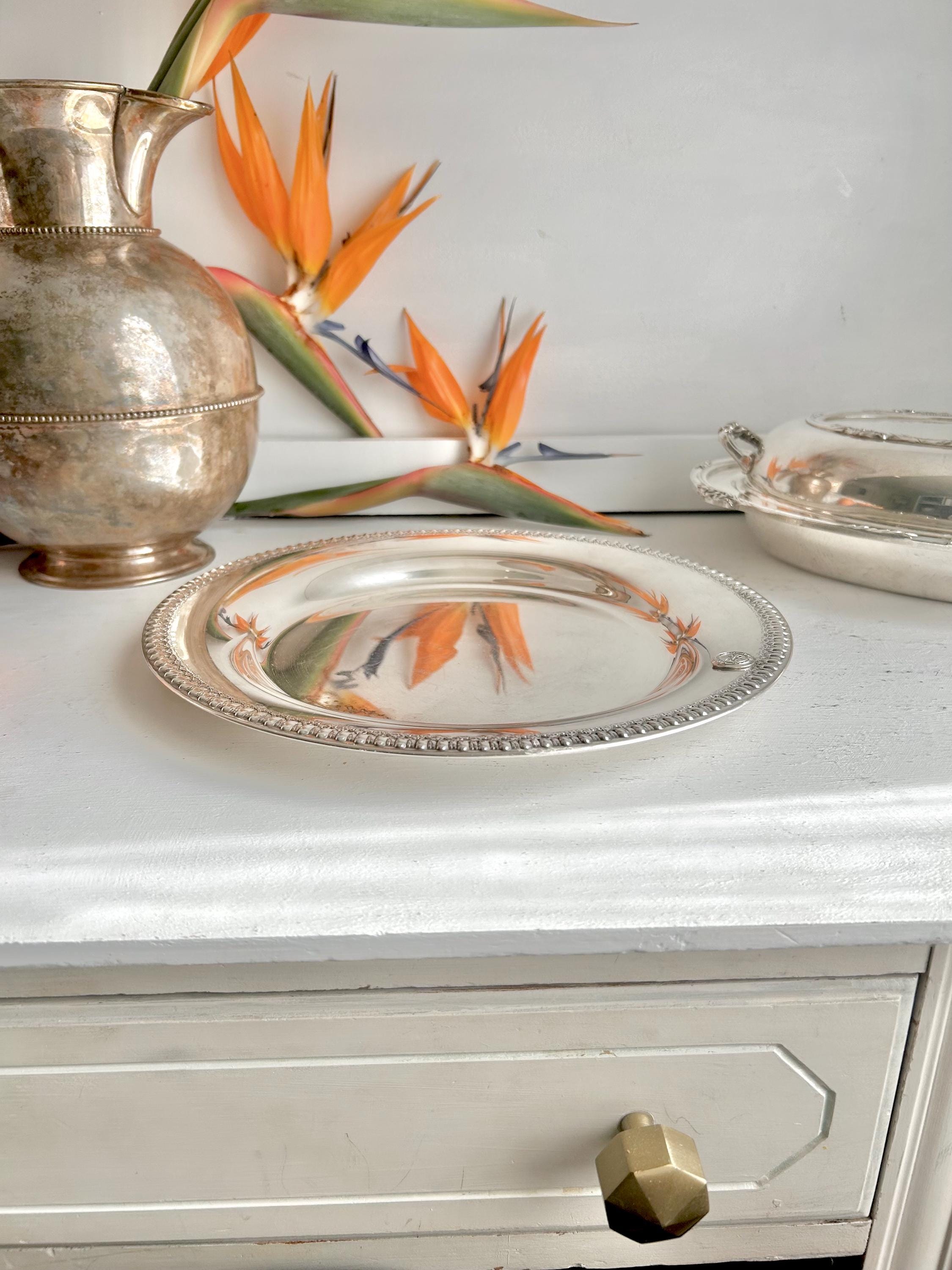 Vintage Wilcox Silver-plated Platter: Brandon Hall Gadroon Rim
