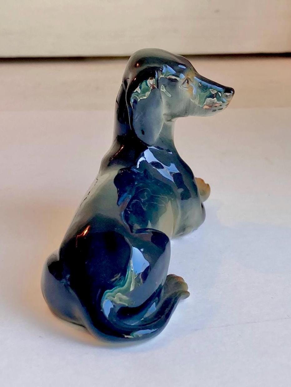 ヴィンテージのドイツ製陶器製犬の置物 - 手描きの本物そっくりの