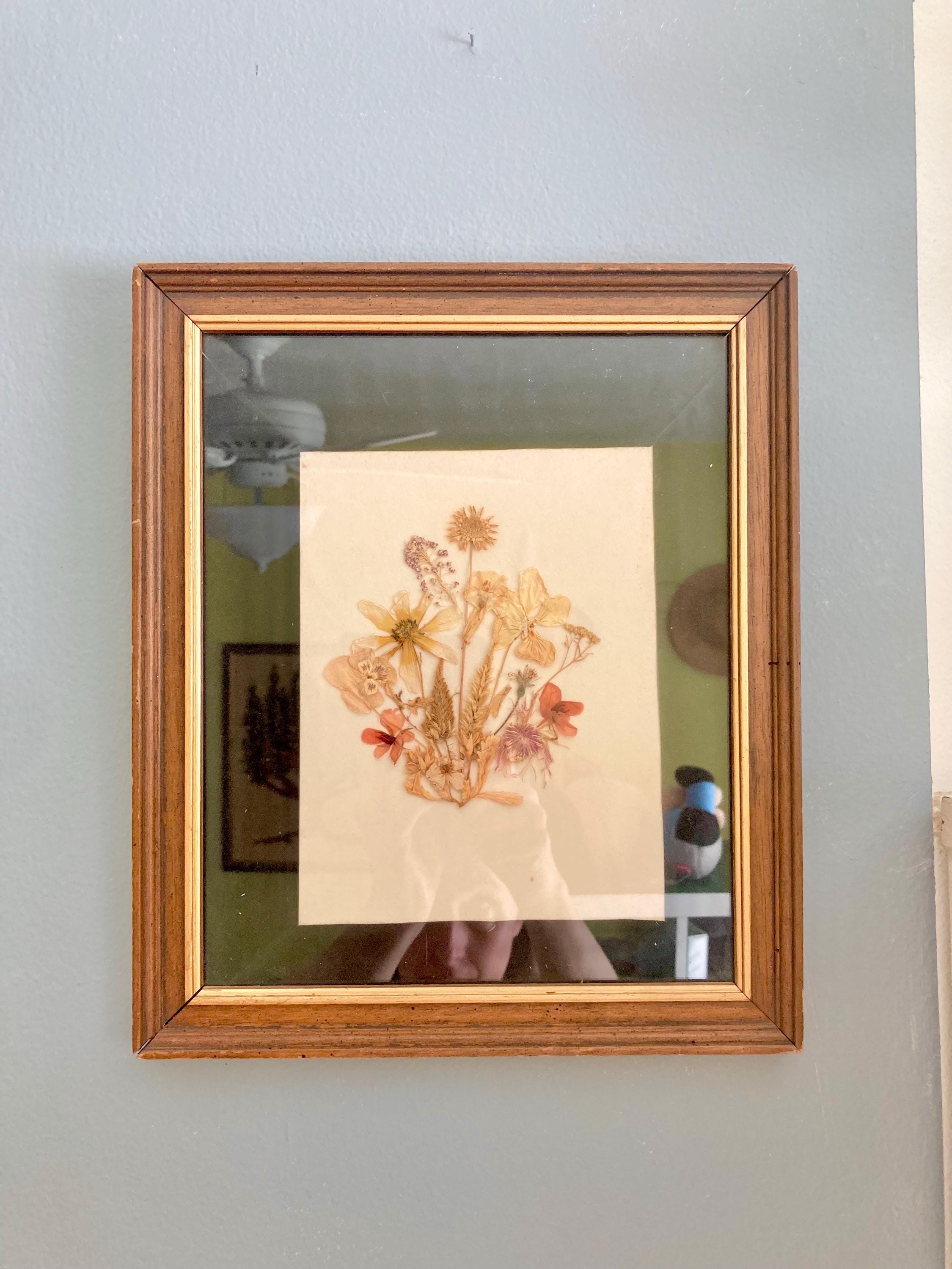ヴィンテージ押し花アート作品：手作りの額入り野花ブーケ - Etsy 日本