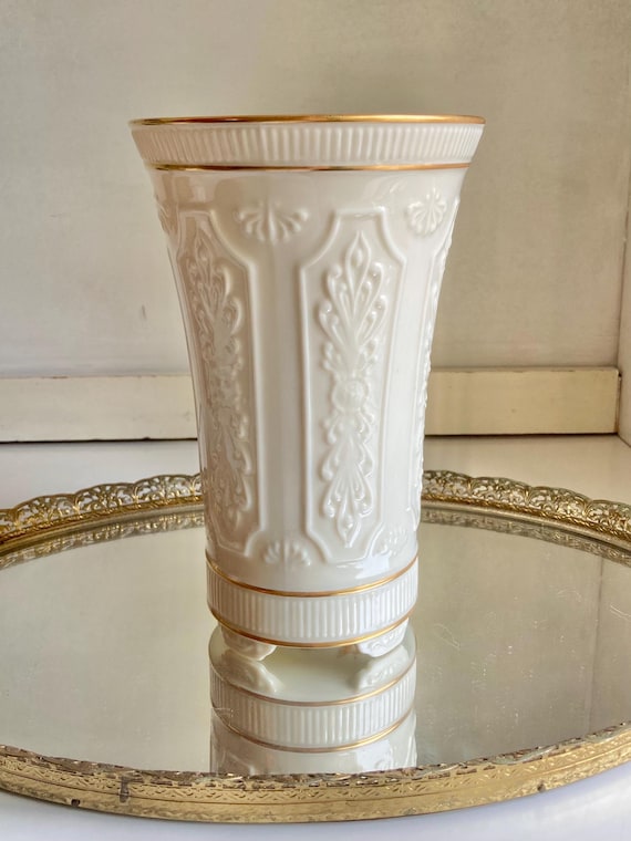 レノックス ヴェルサイユ花瓶：ヴィンテージ ネオクラシカル 鍍金陶器