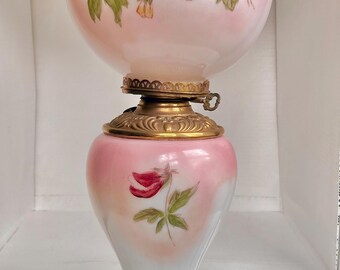 ヴィンテージ風ピンク色ミルクガラス製ハリケーンランプ：手描きの