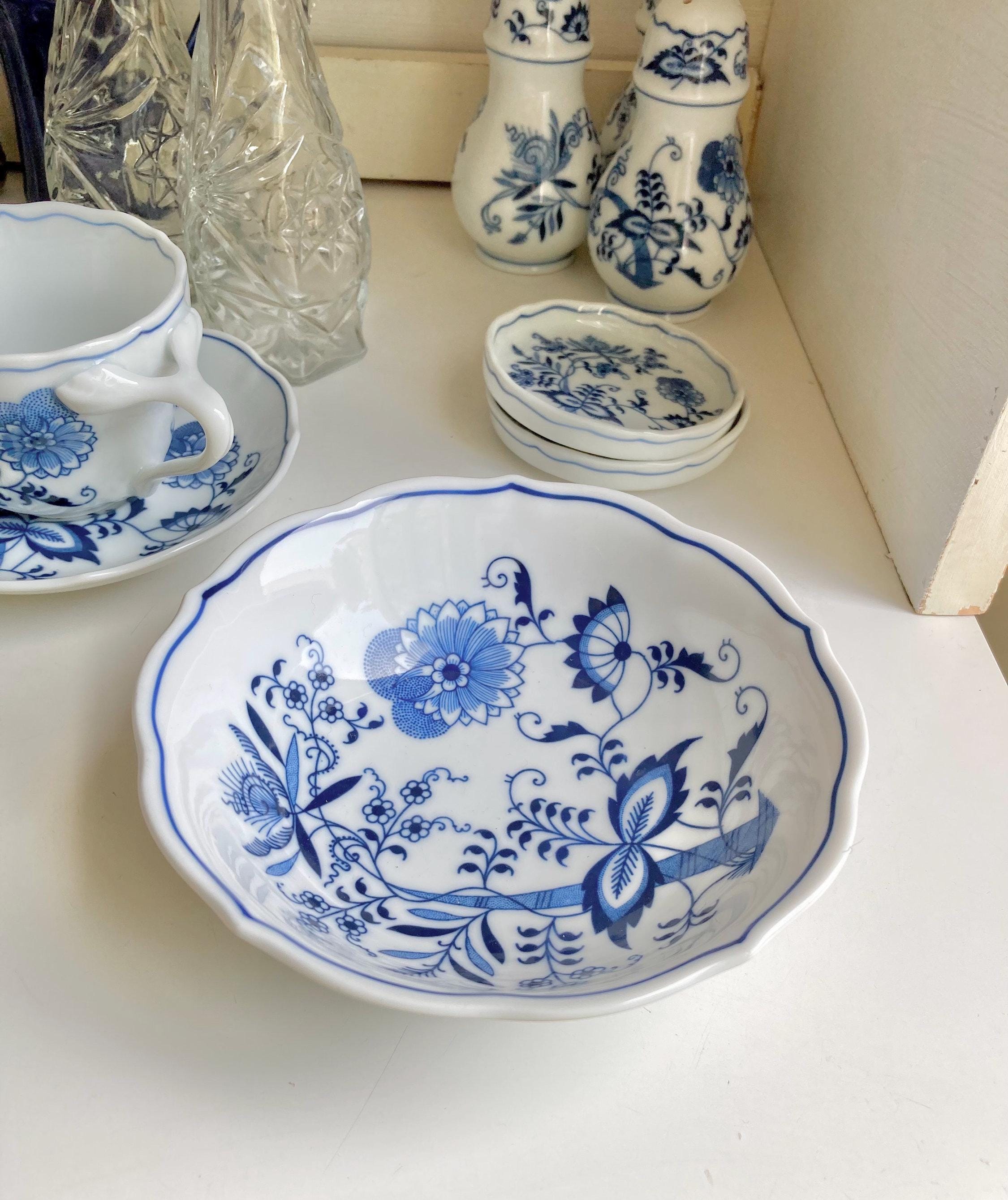 Vintage Fine China Classic Blue & White Blue Danube Blue