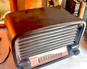 1948 GE Tube Radio: Working Vintage Bakelite Radio, Model 102