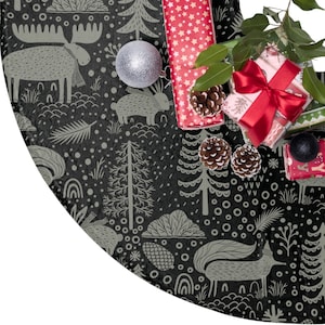 Woodland Tree Skirt  | Woodsy Tree Skirt | Black Green Xmas | Skirt Tree | Xmas Tree Skirt | Cottagecore Decor Holiday | Winter Forest Skirt