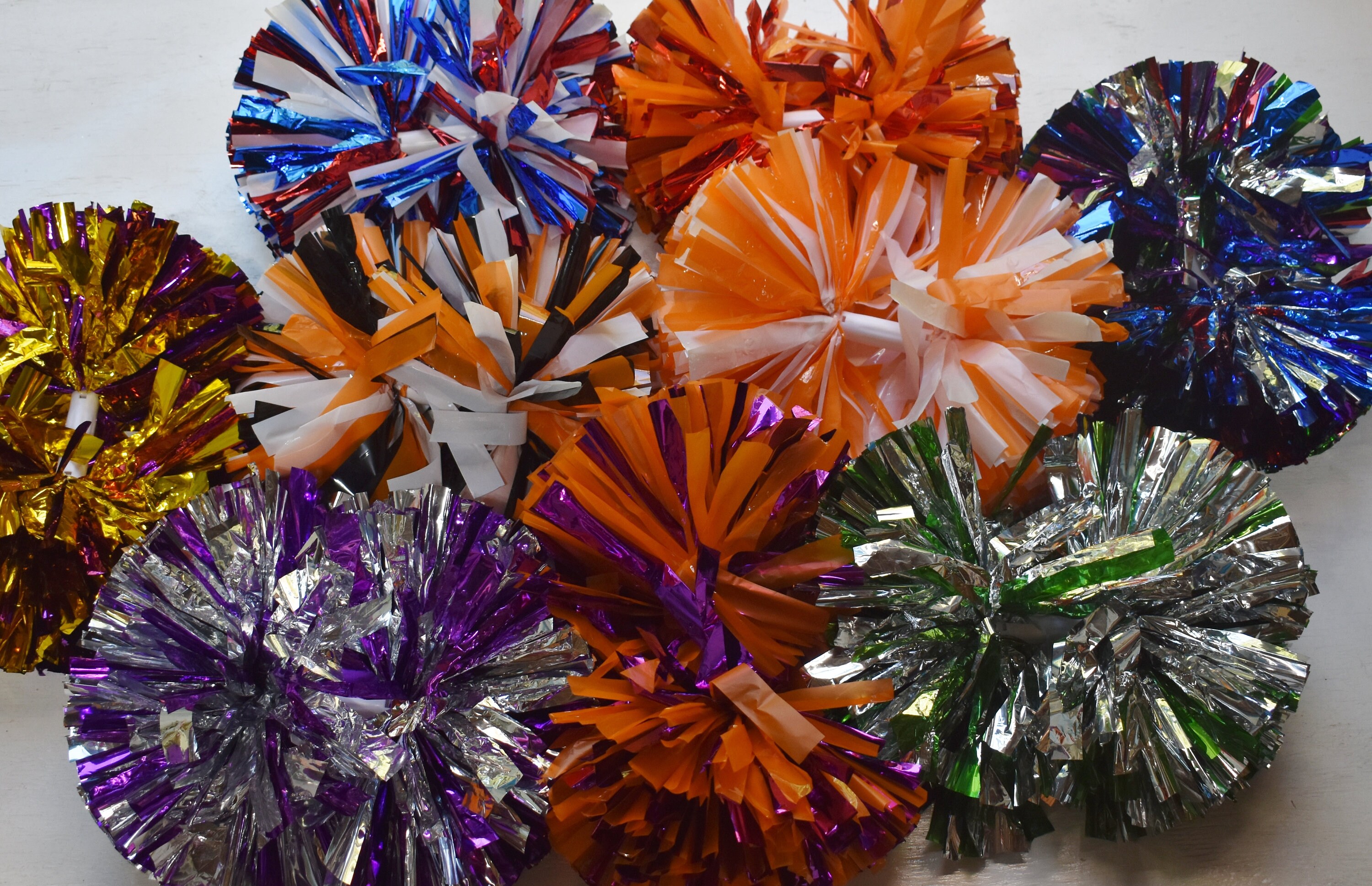Pom Poms Cheerleading Metal Foil Cheerleading Pom Poms With Plastic Handles  Cheer Pom Poms Cy