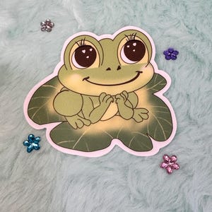 Adesivo de sapo em uma folha de nenúfar, decoração de garrafa d'água à prova d'água com sapo apaixonado, decoração de Kindle com tema de sapo, adesivo de vinil