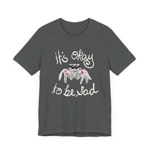 Camiseta Cute Spider - Não tem problema ficar triste! Humor peculiar - Cores ótimas XS-5XL imagem 2