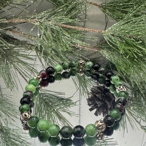 Ruby in Zoisite Beaded Stretch Bracelet with Silver Tone Beads