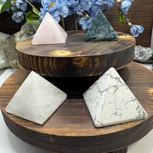 Mini Crystal Carved Pyramid, Gemstone Pyramid, Gemstone Pyramid, Crystal Decoration, Gifts