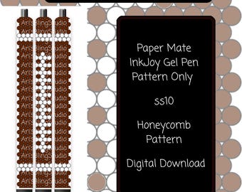 Puede incluir: Una plantilla digital de bolígrafo con pedrería para bolígrafos de gel Paper Mate InkJoy con un patrón de panal marrón y blanco. El diseño incluye el texto RHINESTONE PEN TEMPLATE, Paper Mate InkJoy Gel Pen Pattern Only, ss10, Honeycomb Pattern, Digital Download.