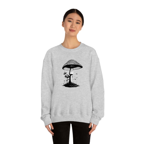 Sweatshirt with Mushroom illustration - Unisex Heavy Blend Crewneck