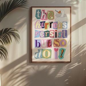 Horror trwa, ale ja też, sztuka pisma z magazynu Silly Goose Plakat Apartament Estetyczny pokój studencki Plakat Humor Sztuka Wydruk Bar Cart Art