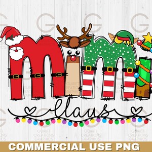 Puede incluir: Un diseño navideño colorido con la palabra "Mini Claus" con un Papá Noel, un elfo, un reno y un árbol de Navidad. Las letras están delineadas en negro y tienen un aspecto cosido. El diseño está rodeado de una cadena de luces de colores y corazones.