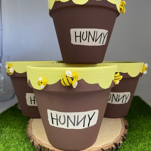 Winnie the Pooh Terracotta Hunny Pots Centerpieces , Honey Pot Party Favors, Baby Shower Centerpiece ,Pooh Bear Birthday Decorations, Hunny