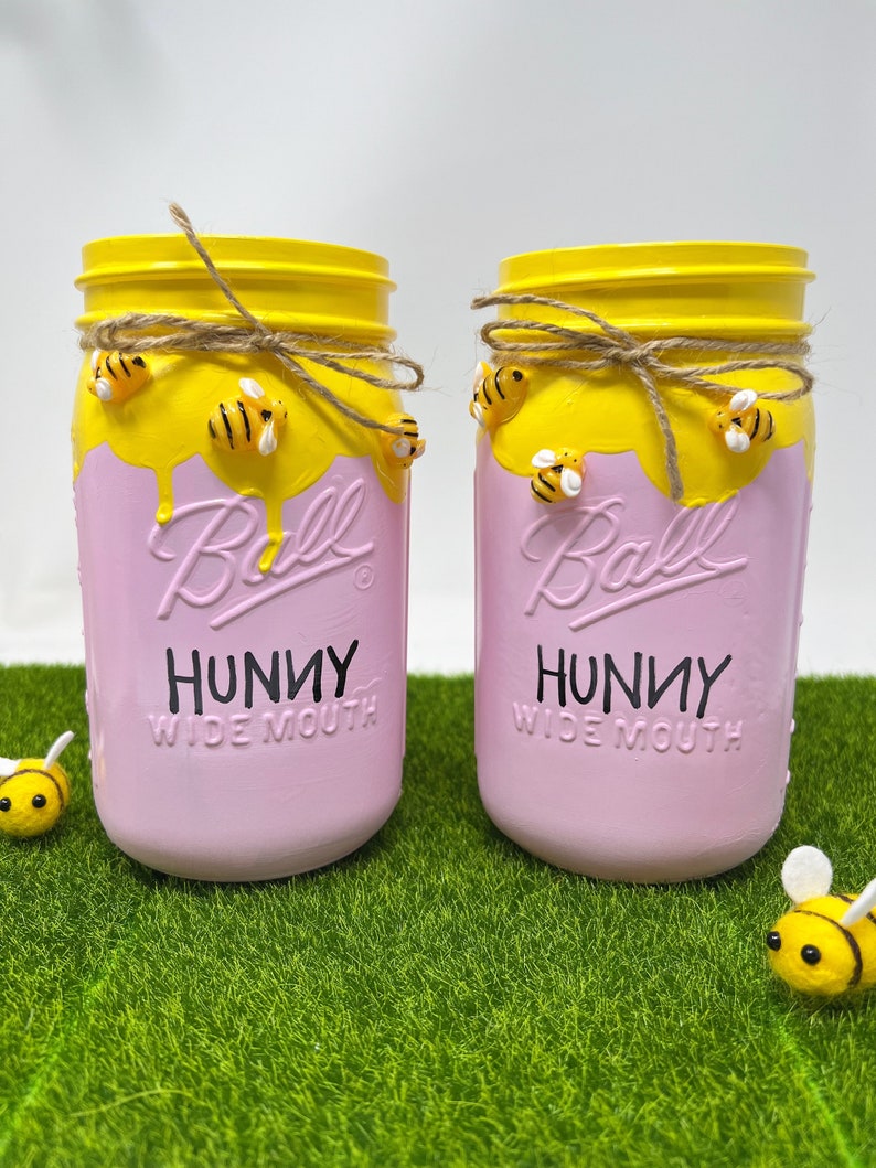 Mason Jar Hunny Pot Centerpiece , Quart Size Mason Jar , Winnie the