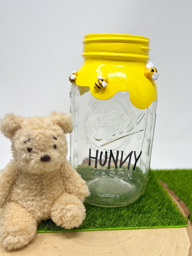 Mason Jar Hunny Pot Centerpiece , Quart Size Mason Jar , Winnie the