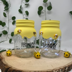 Mason Jar Hunny Pot Centerpiece , Pint Size Mason Jar , Winnie the Pooh