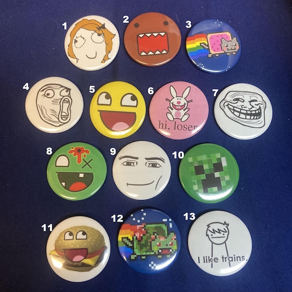 Spille Pinback Meme anni 2010 da 1 1/2" (realizzate su misura)
