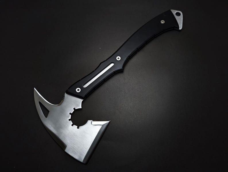 Leon Kennedy Hatchet Replica: RE9 Resident Evil Requiem Full Tang Axe image 1