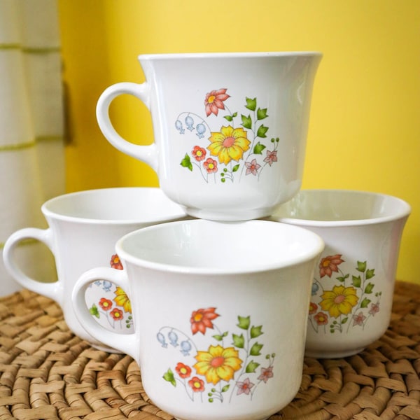 4 Corelle Corning Ware Spring Meadow Coffee Tea Cups Mugs Pastel Floral Flowers