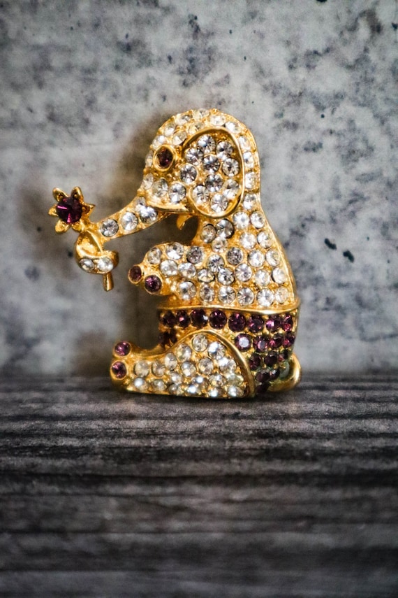 Vtg Rhinestone Elephant Pin Brooch Pink Purple Clear Pave 